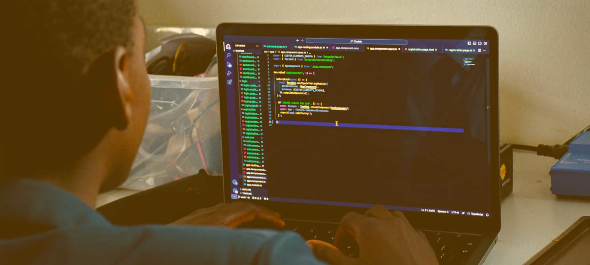 The WordPress Engineer Who Built a LEGO Robot to Teach Code